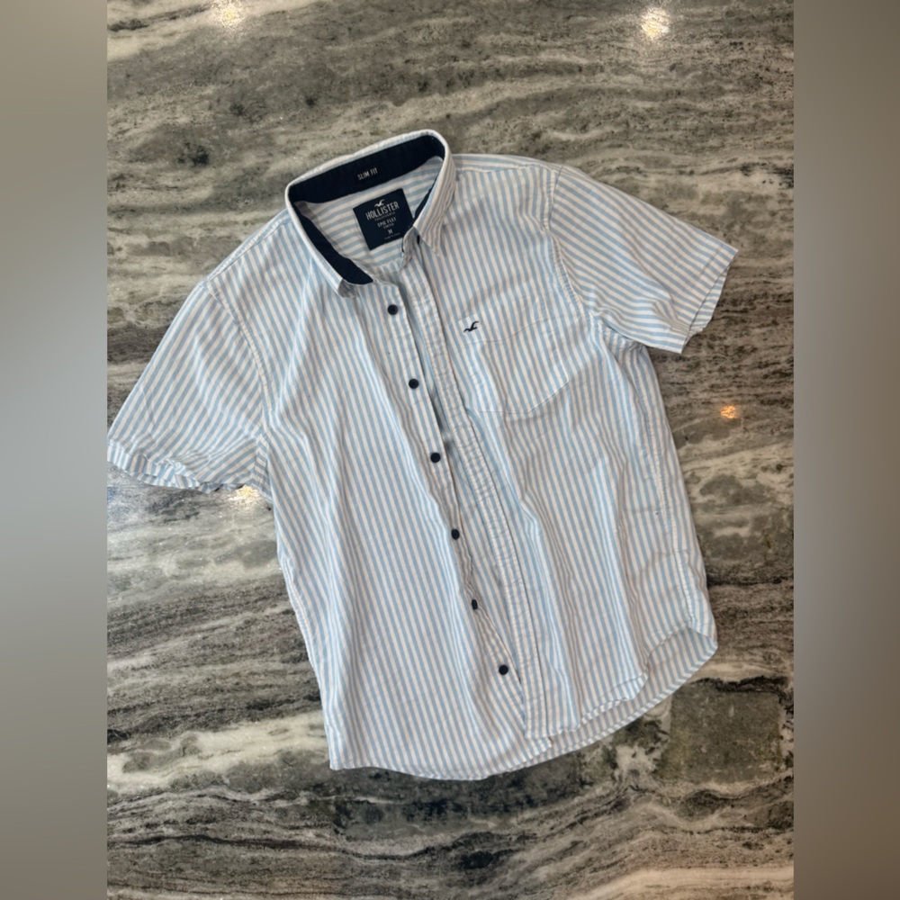 Men’s Hollister Button Down Polo Shirt Medium